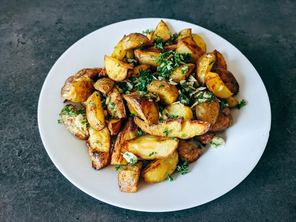 Patatas — petite — pommes de terre en quartiers rôties